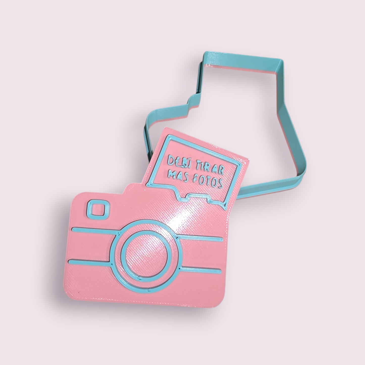 CAMARA DEBÍ TIRAR MÁS FOTOS SAPO CONCHO DE BAD BUNNY #6 3"