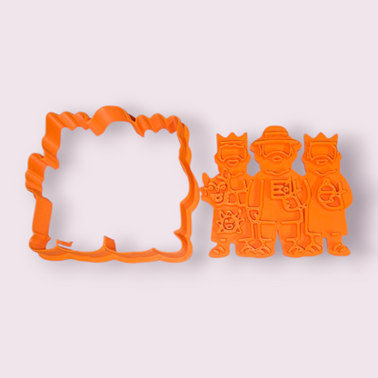 REYES MAGOS #4 VEJIGANTE,  BANDERA DE PUERTO RICO  Y MARACA