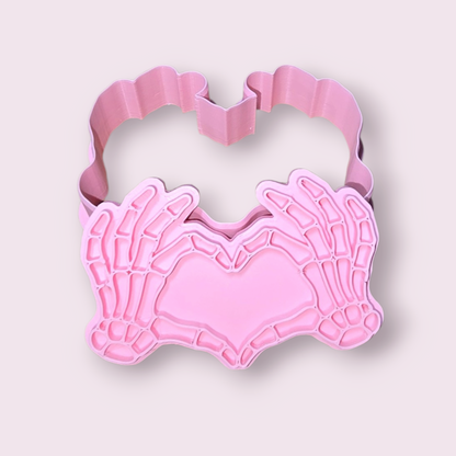 ESQUELETO #2 MANO EN FORMA DE CORAZÓN