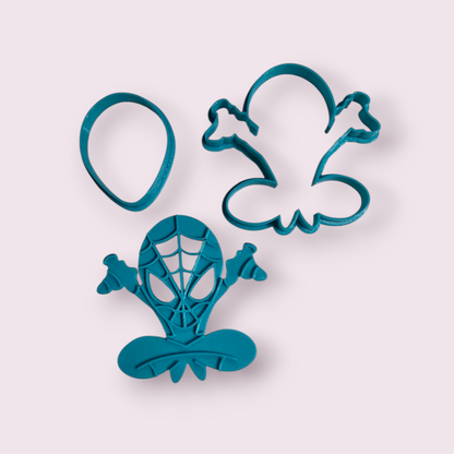 SPIDERMAN BRINCANDO 3"